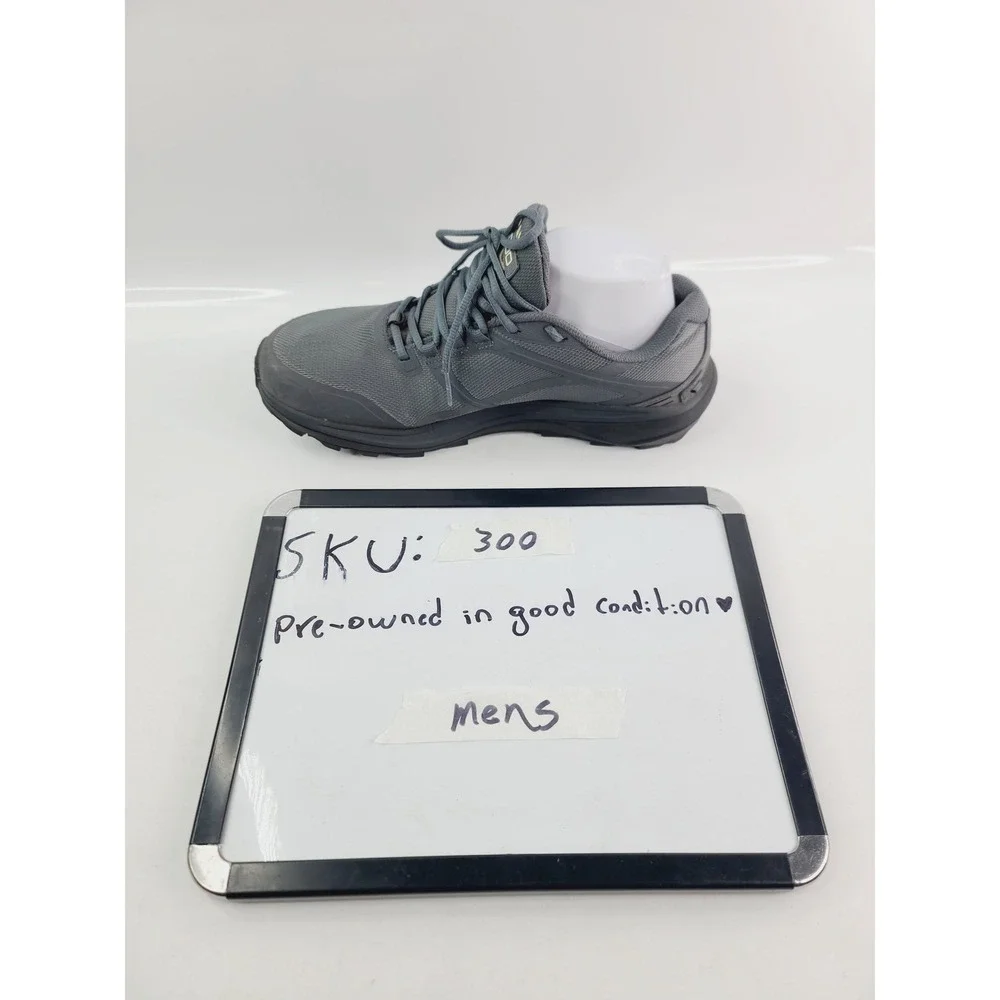 Topo Athletic, Outdoor Running‎ Trail Shoes mens, Size 9 Grey/Butter.
